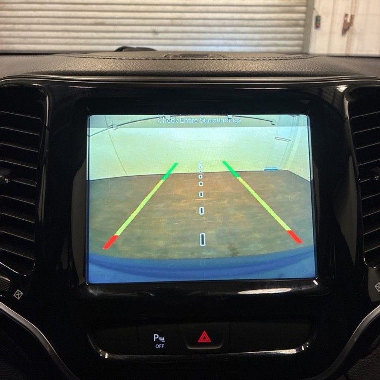 2019 Jeep Cherokee Image 11