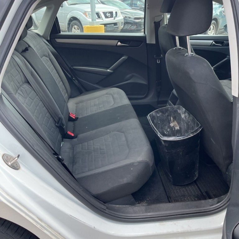 2020 Volkswagen Passat Image 10