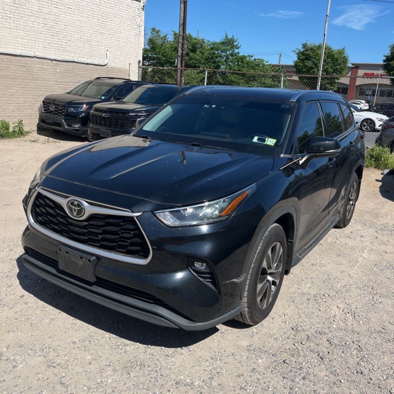 2020 Toyota Highlander Image 2