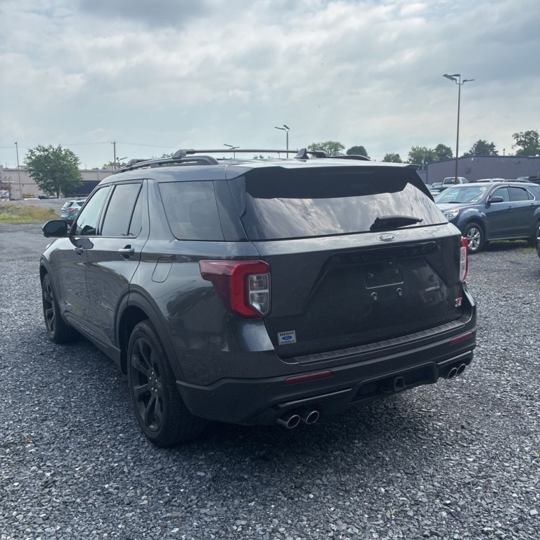 2020 Ford Explorer Image 4
