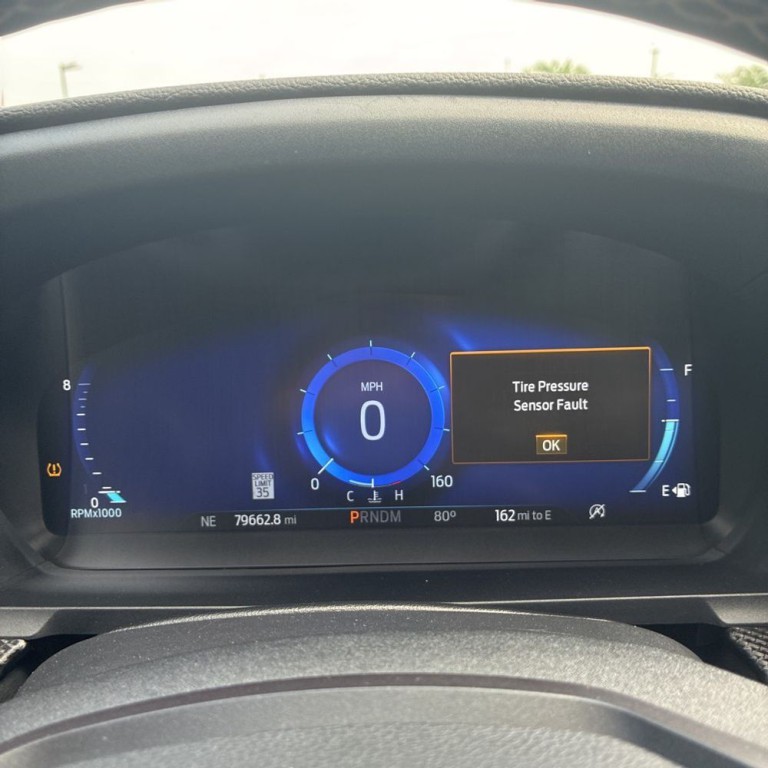 2020 Ford Explorer Image 8