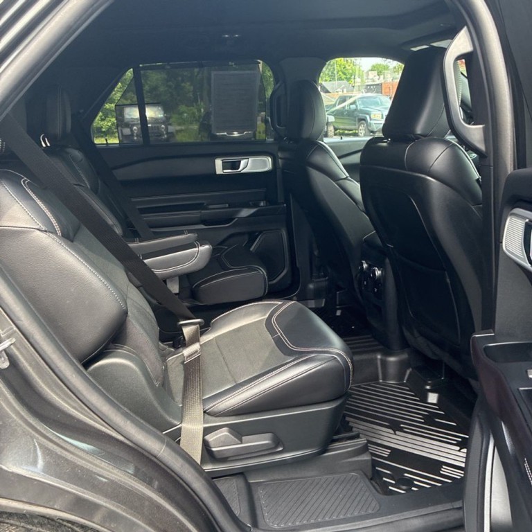 2020 Ford Explorer Image 13