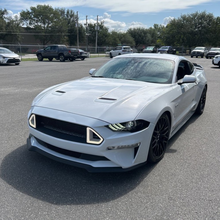 2021 Ford Mustang Image 2
