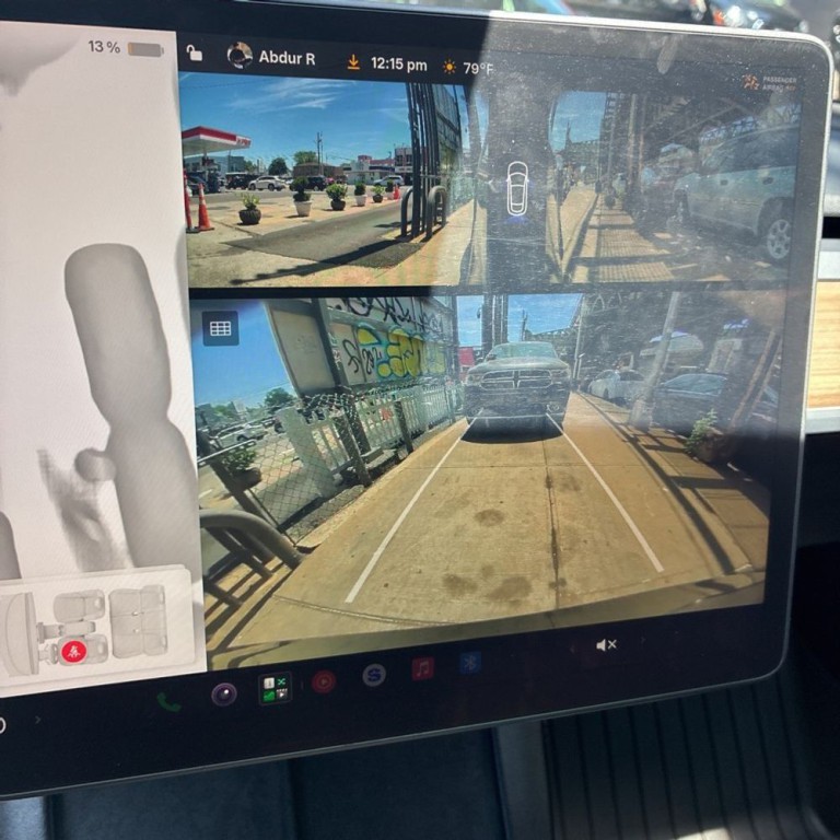 2023 Tesla Model Y Image 8