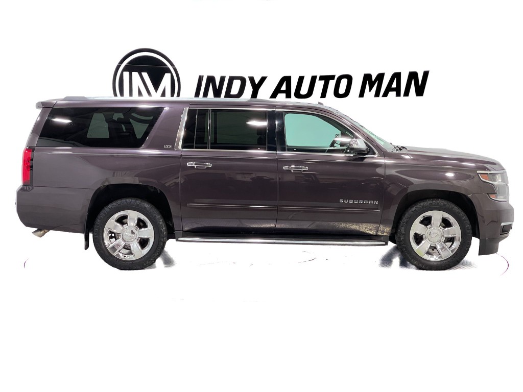 2015 Chevrolet Suburban Image 3