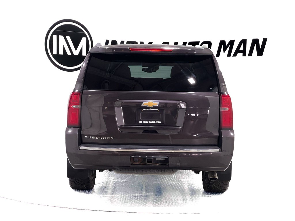 2015 Chevrolet Suburban Image 5