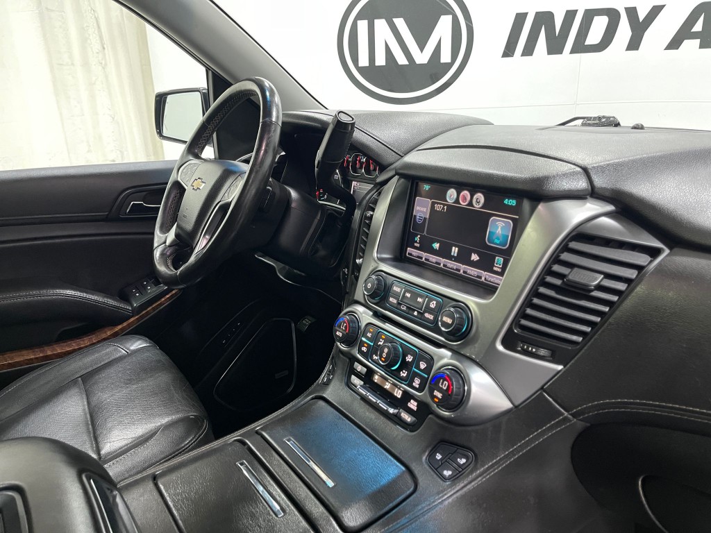 2015 Chevrolet Suburban Image 20
