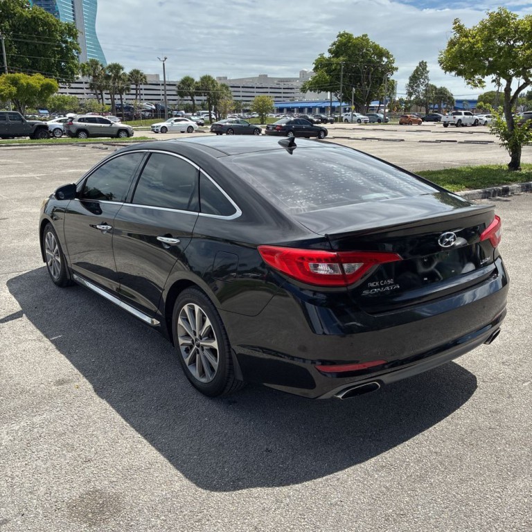 2016 Hyundai Sonata Image 4