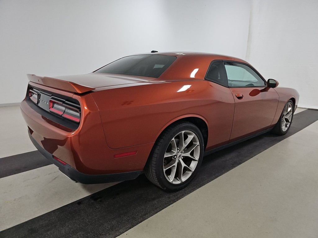 2021 Dodge Challenger Image 3