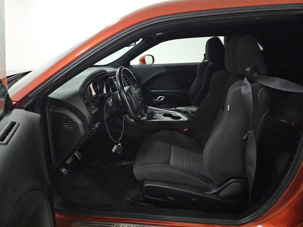 2021 Dodge Challenger Image 5