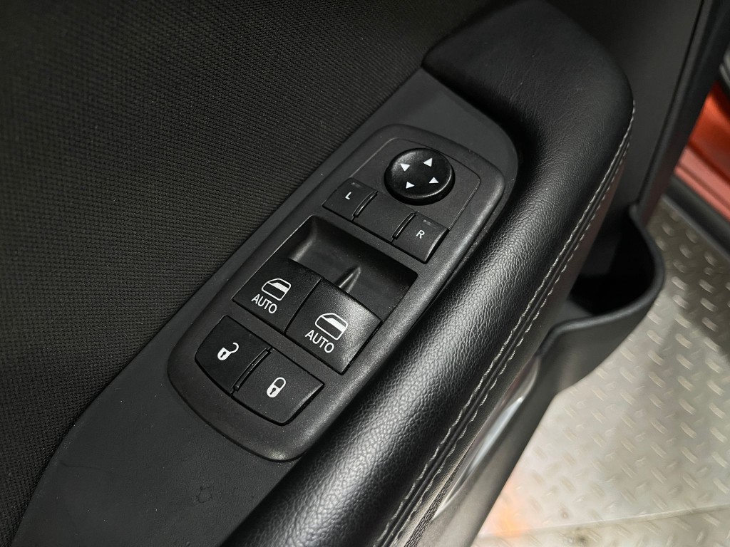 2021 Dodge Challenger Image 14