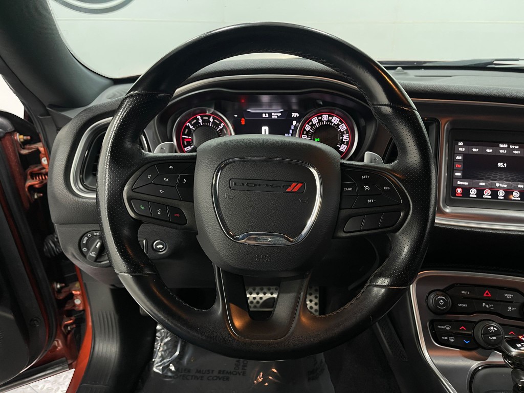 2021 Dodge Challenger Image 19