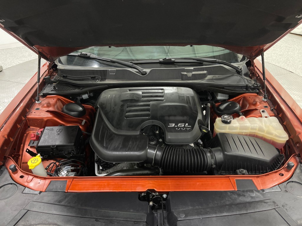 2021 Dodge Challenger Image 24