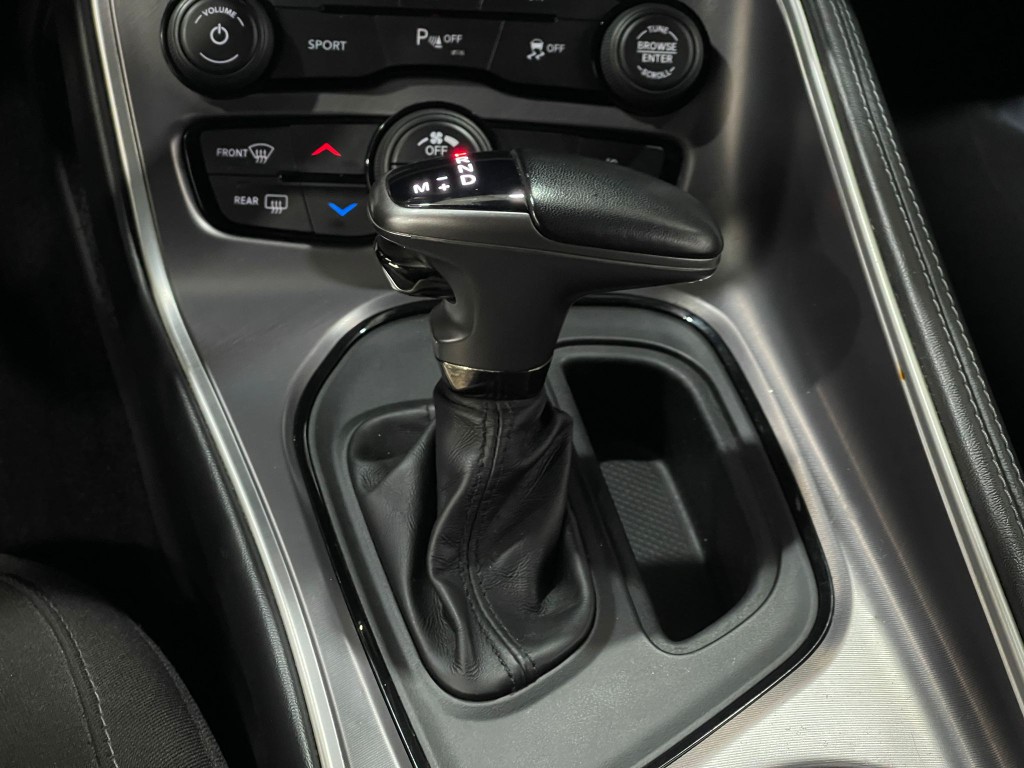 2021 Dodge Challenger Image 26