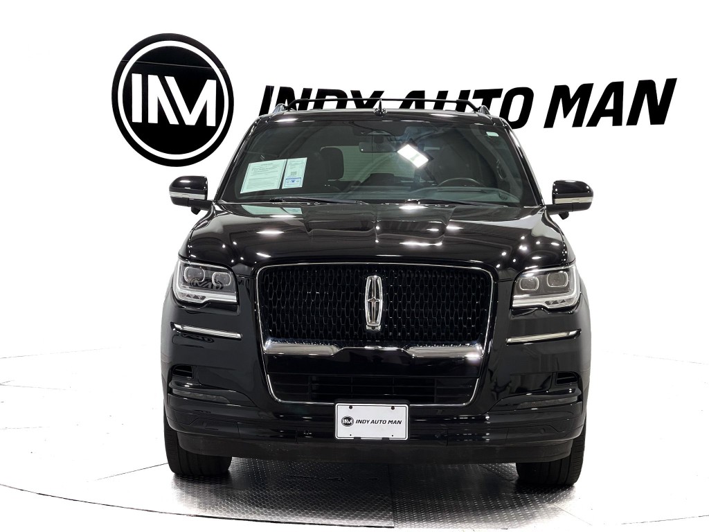 2023 Lincoln Navigator Image 9