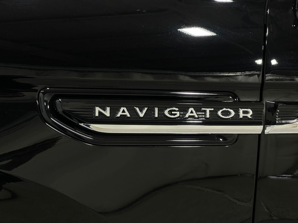 2023 Lincoln Navigator Image 40