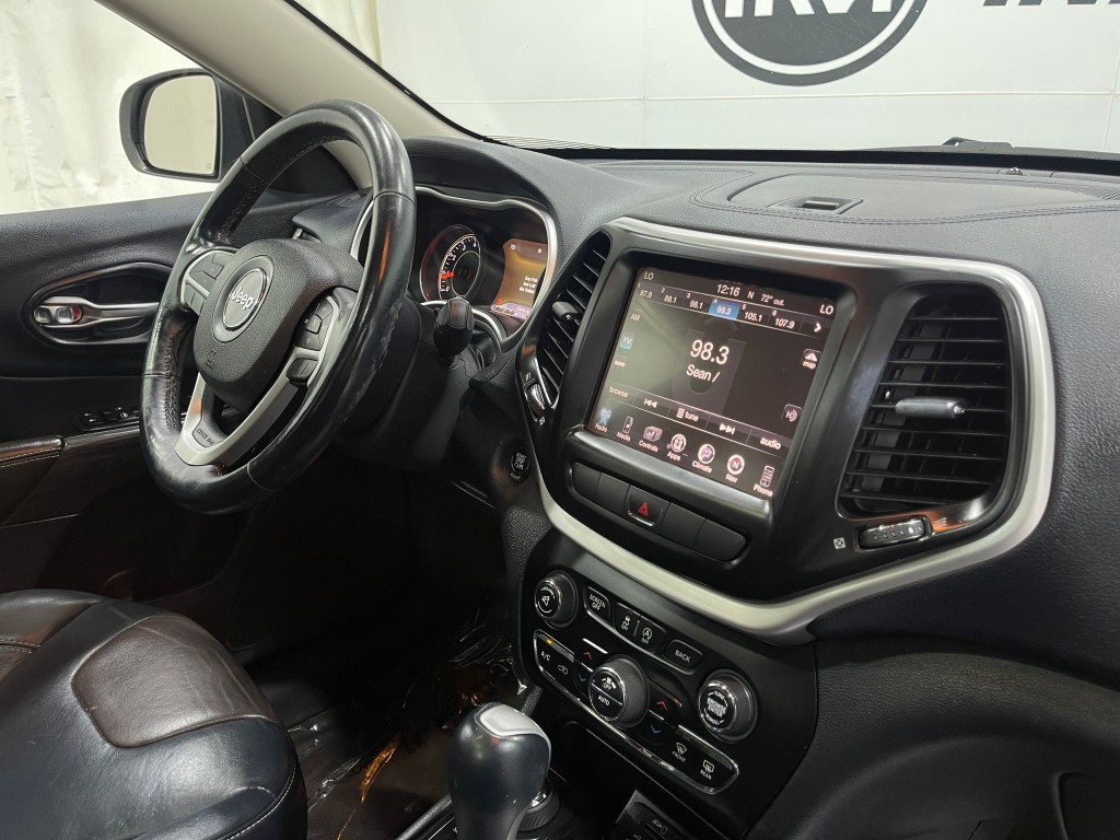 2015 Jeep Cherokee Image 20