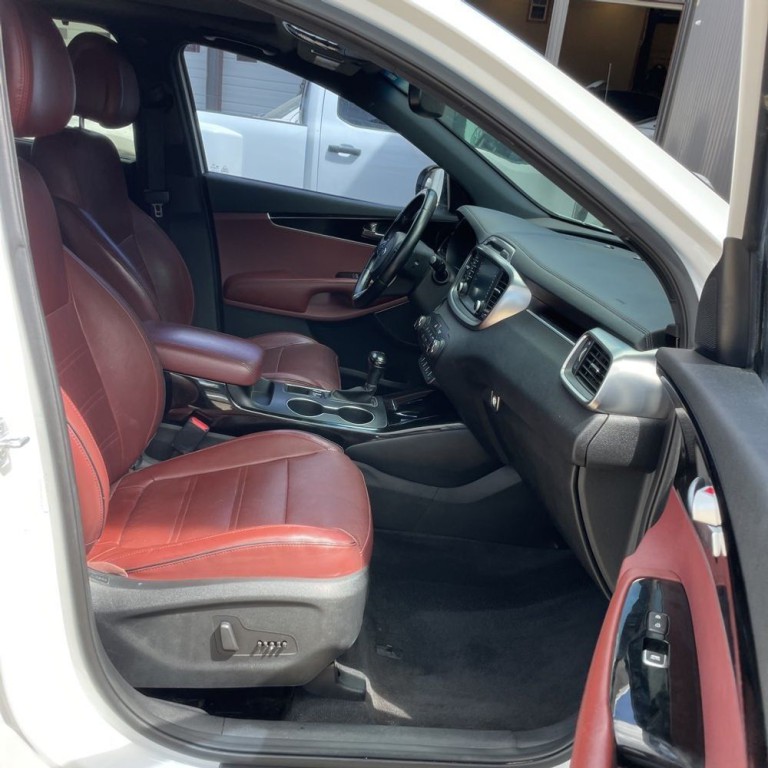 2016 Kia Sorento Image 10