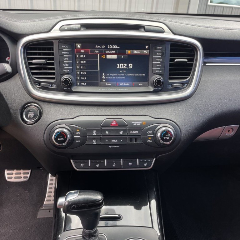 2016 Kia Sorento Image 14