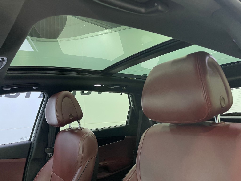 2016 Kia Sorento Image 12