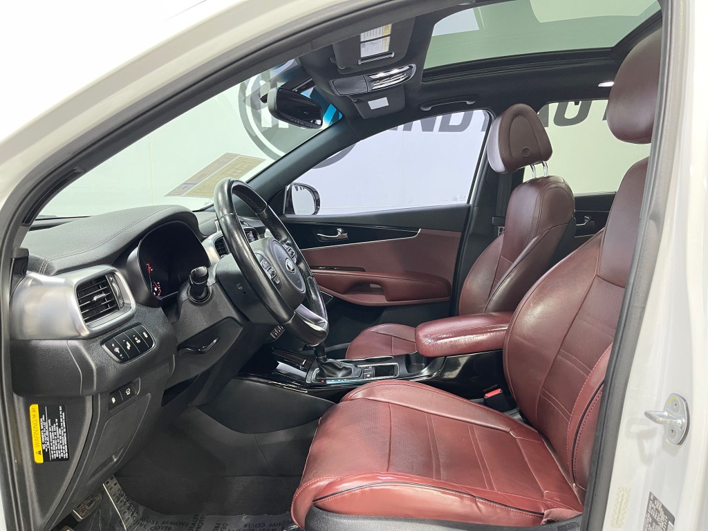 2016 Kia Sorento Image 13