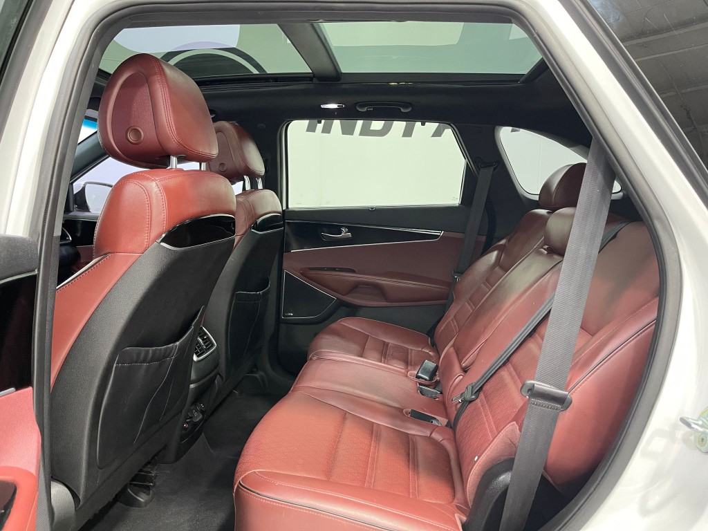 2016 Kia Sorento Image 29