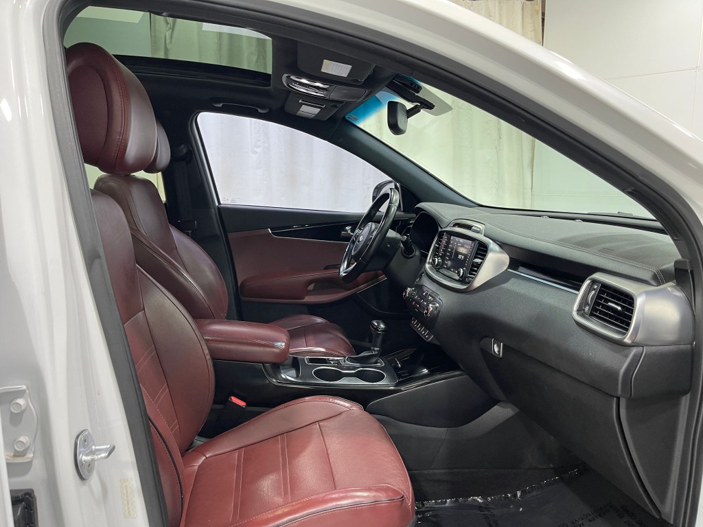 2016 Kia Sorento Image 31