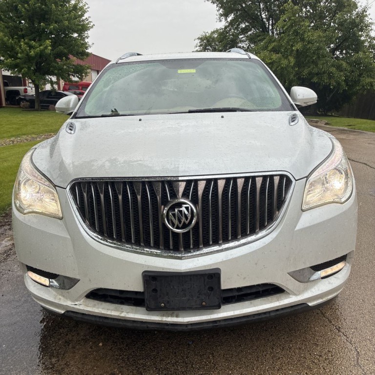 2017 Buick Enclave Image 2
