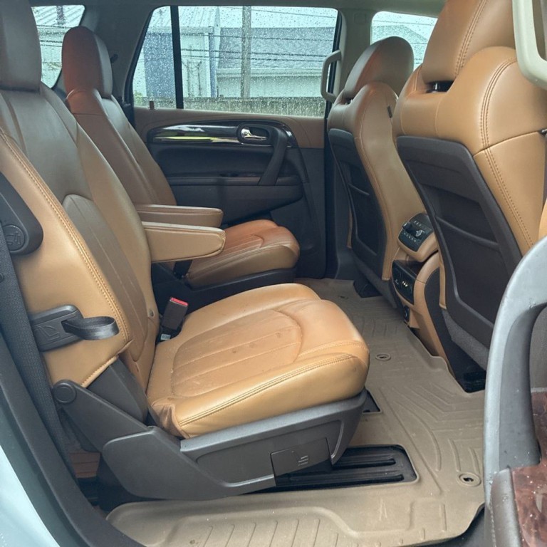2017 Buick Enclave Image 18