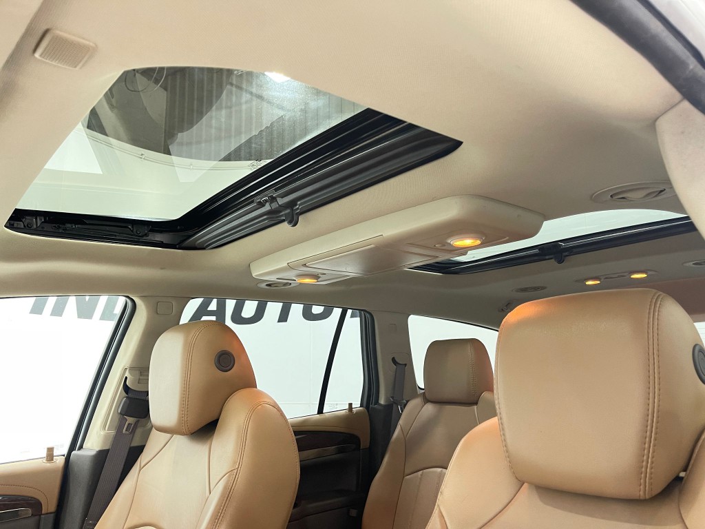 2017 Buick Enclave Image 12