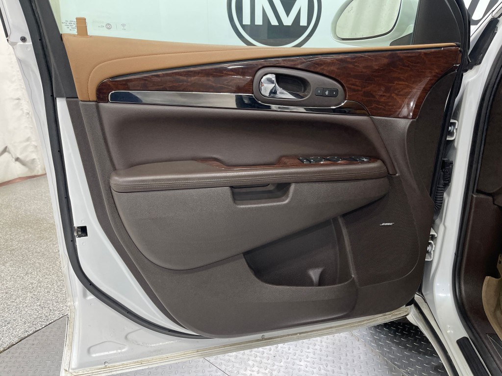2017 Buick Enclave Image 15