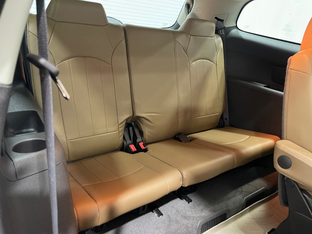2017 Buick Enclave Image 31