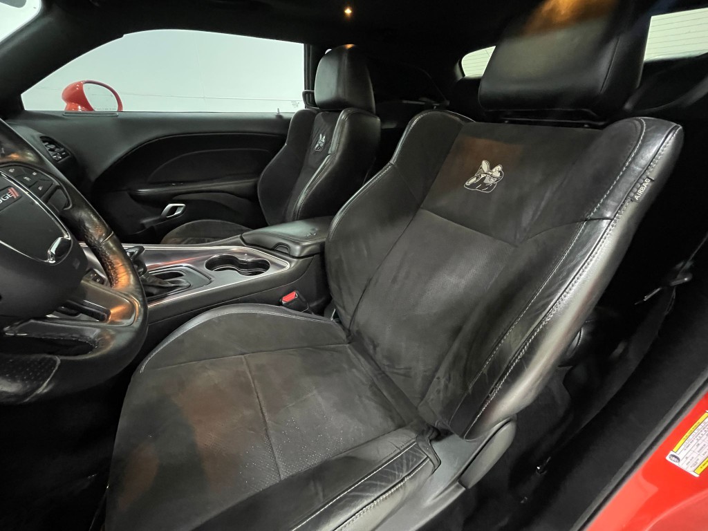 2018 Dodge Challenger Image 14