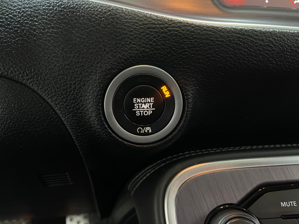 2018 Dodge Challenger Image 20