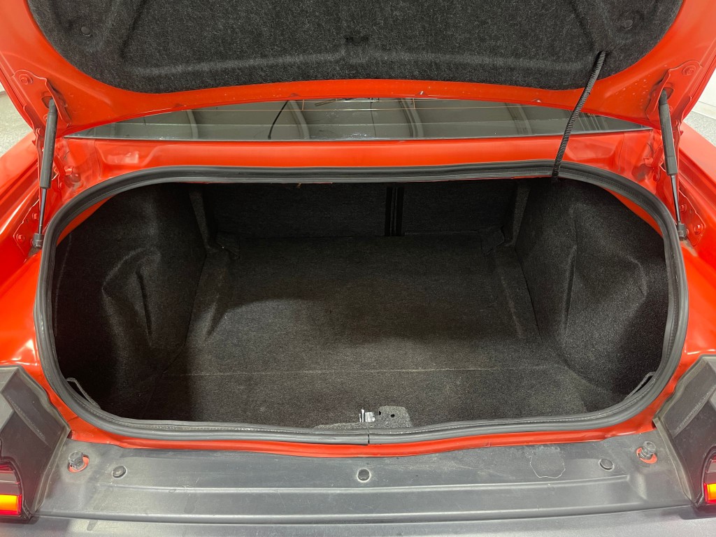 2018 Dodge Challenger Image 25