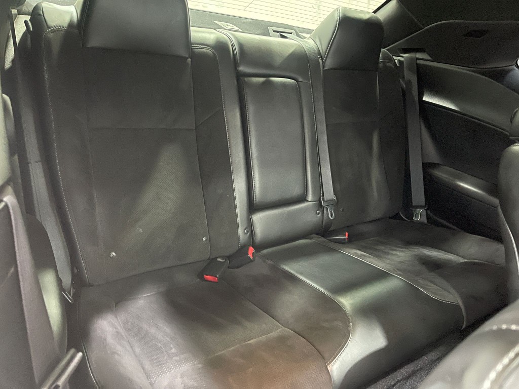 2018 Dodge Challenger Image 30