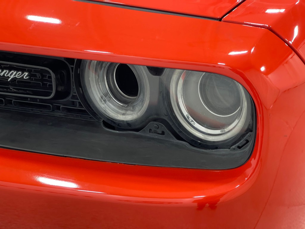 2018 Dodge Challenger Image 32