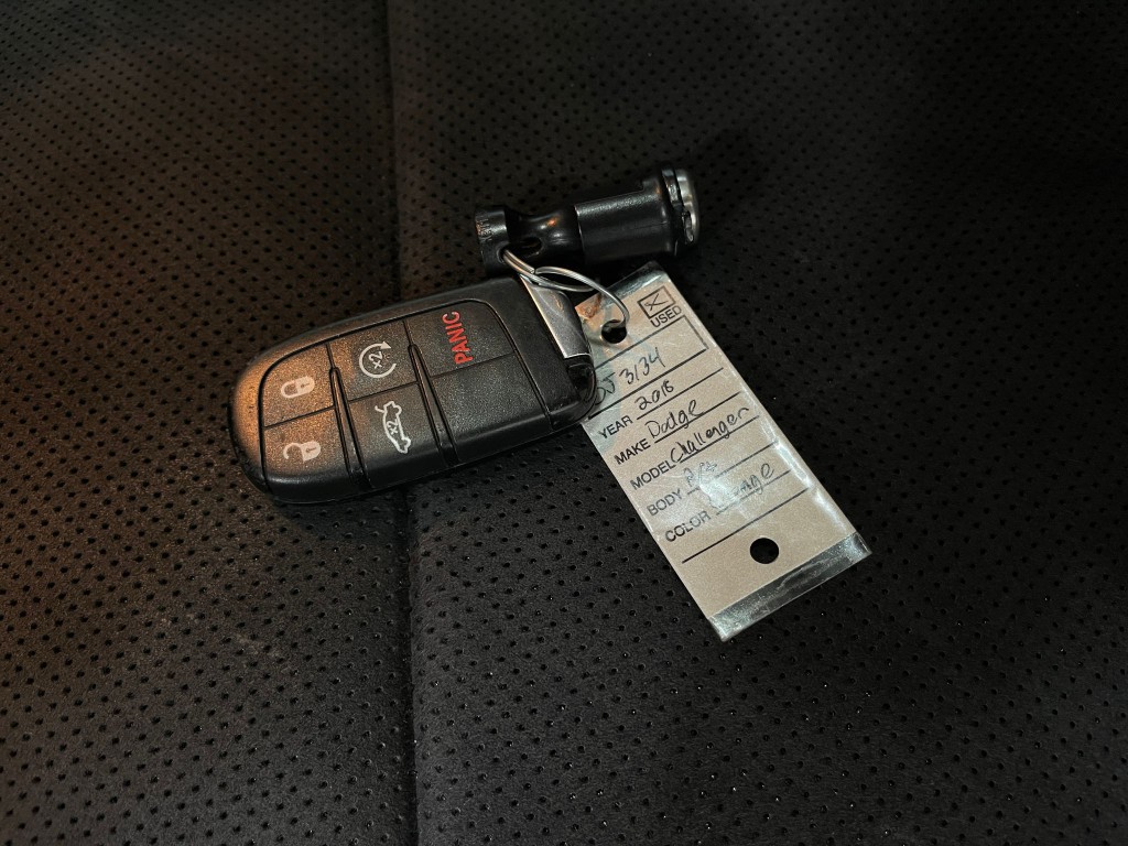 2018 Dodge Challenger Image 36