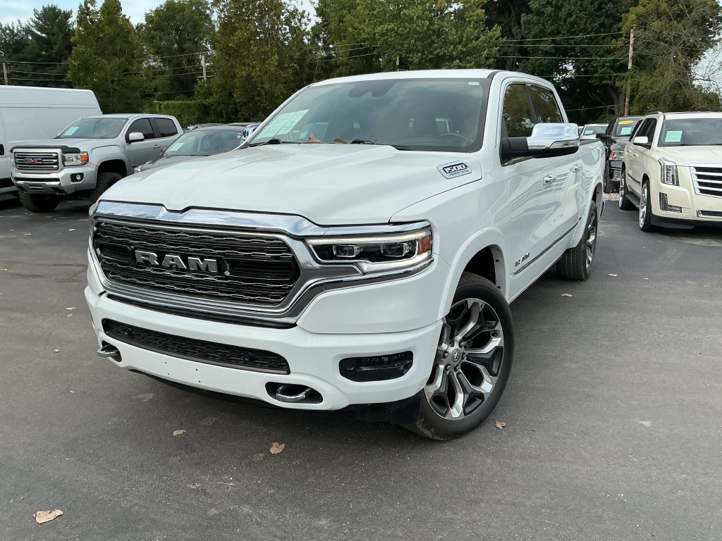 2022 RAM 1500 Image 2