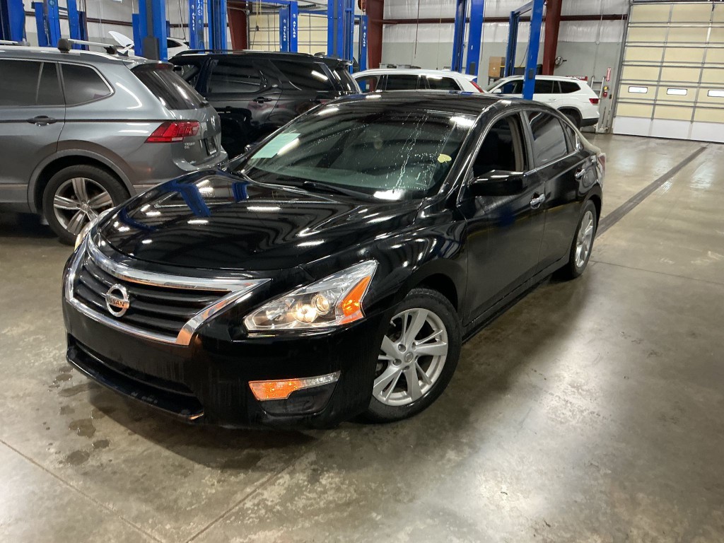 2013 Nissan Altima Image 2