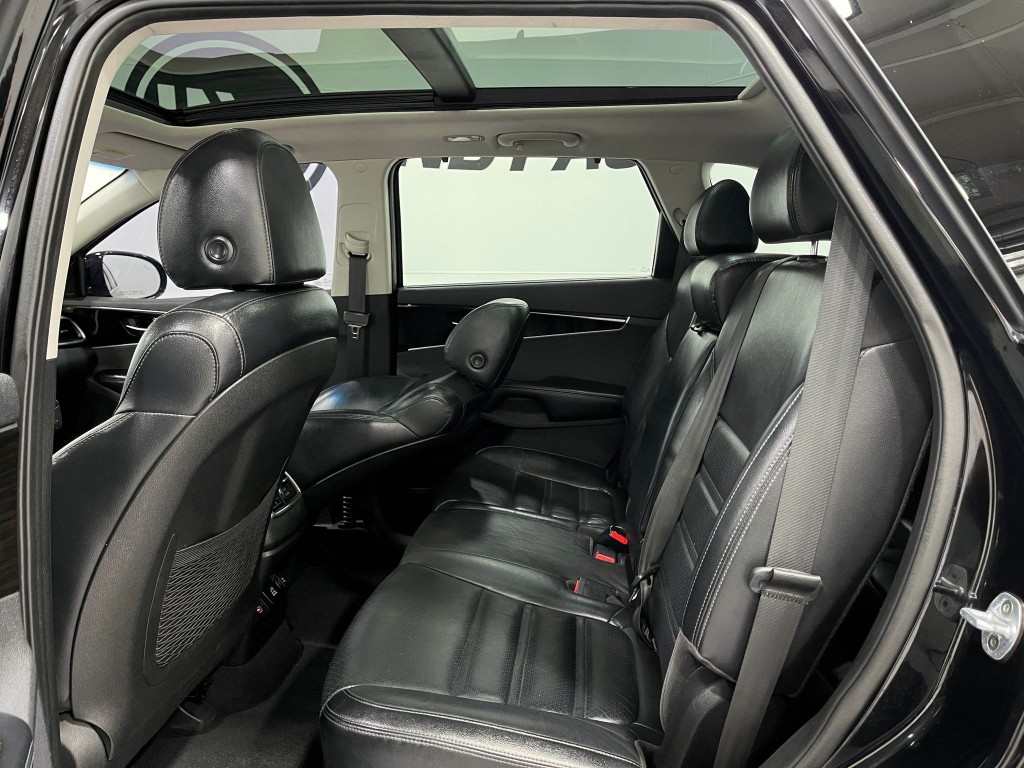 2019 Kia Sorento Image 30