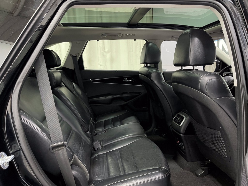 2019 Kia Sorento Image 31