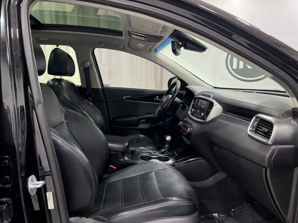 2019 Kia Sorento Image 32