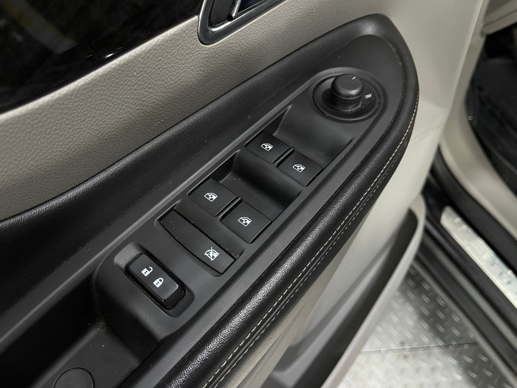 2015 Buick Enclave Image 14