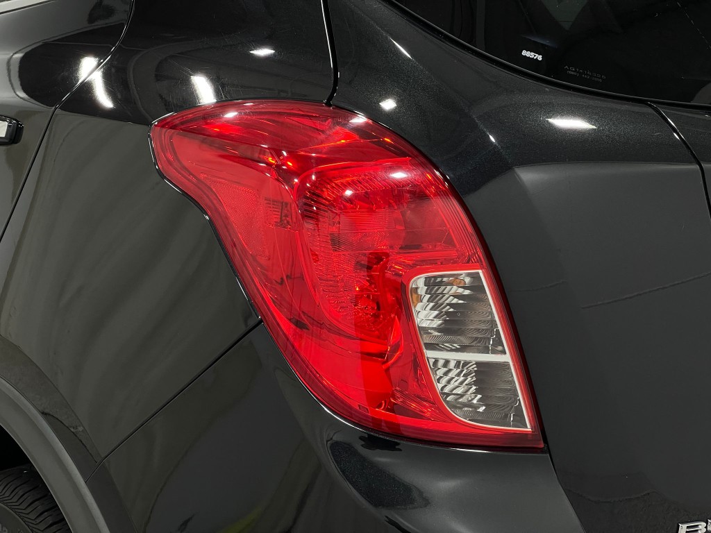 2015 Buick Enclave Image 32