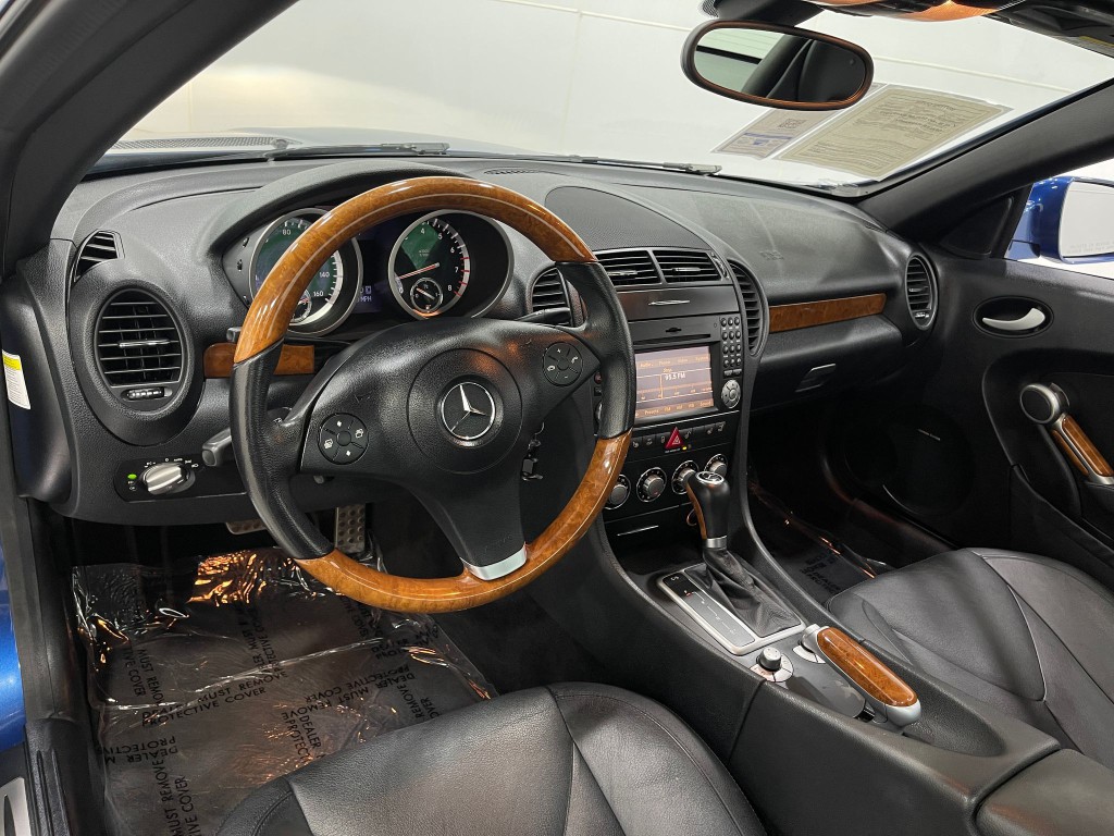 2009 Mercedes-Benz SLK-Class Image 16