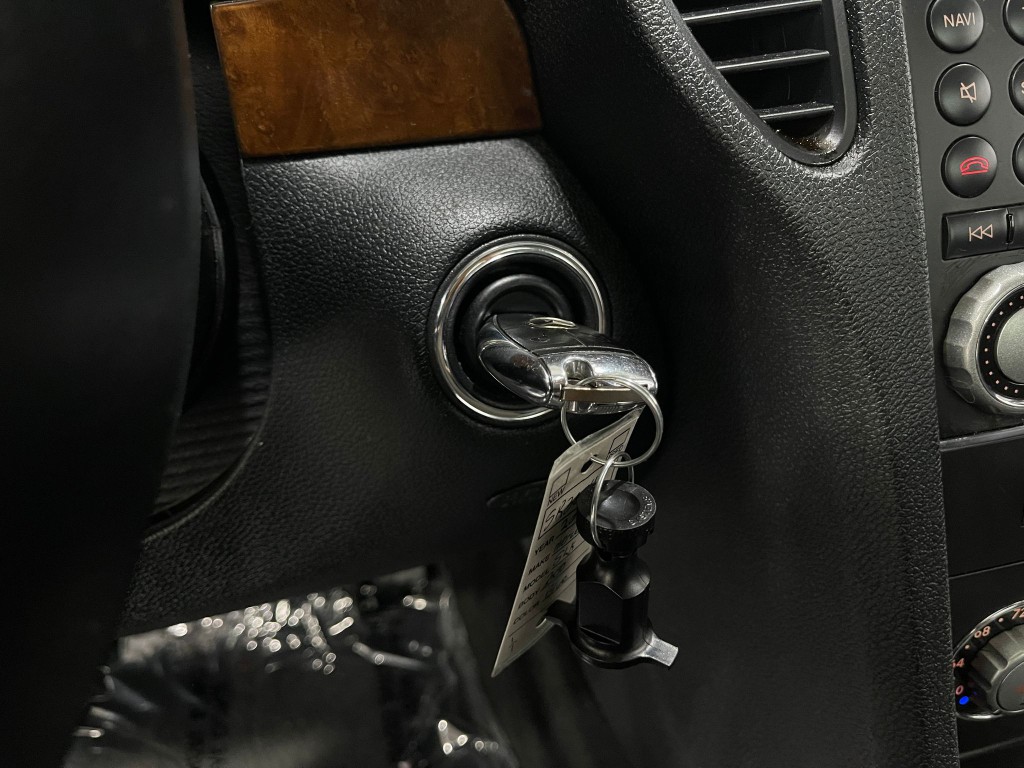 2009 Mercedes-Benz SLK-Class Image 18