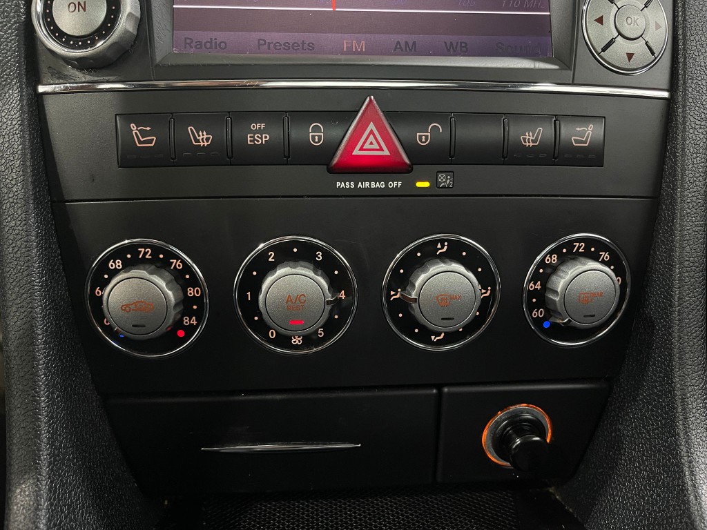 2009 Mercedes-Benz SLK-Class Image 22