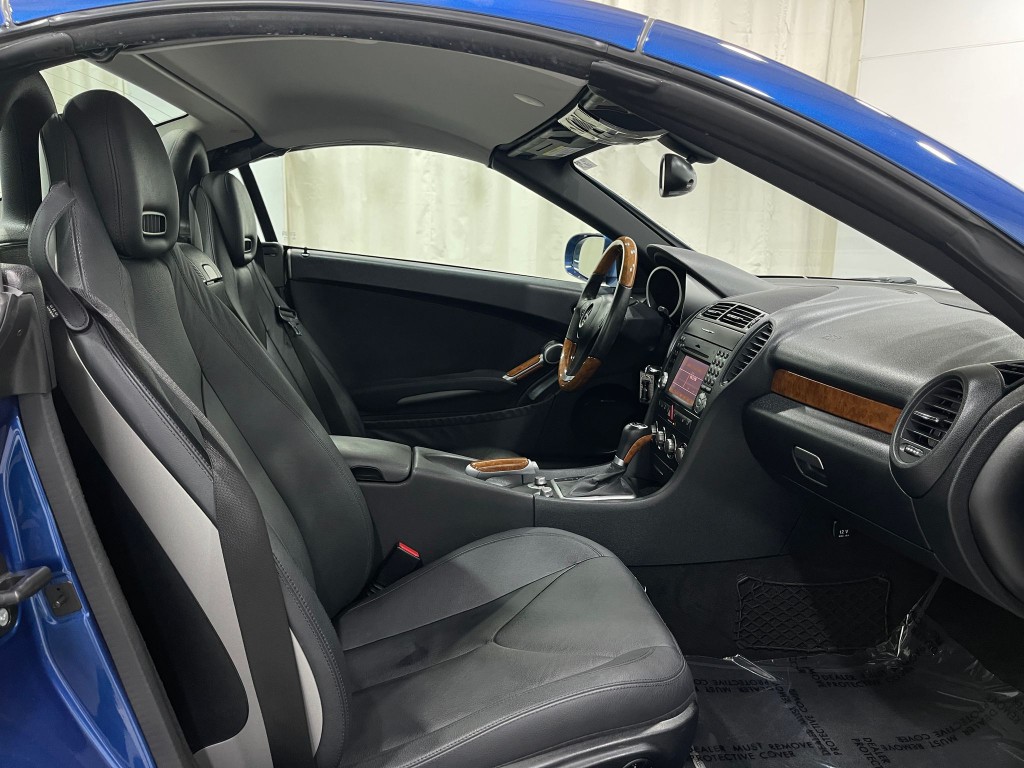 2009 Mercedes-Benz SLK-Class Image 27