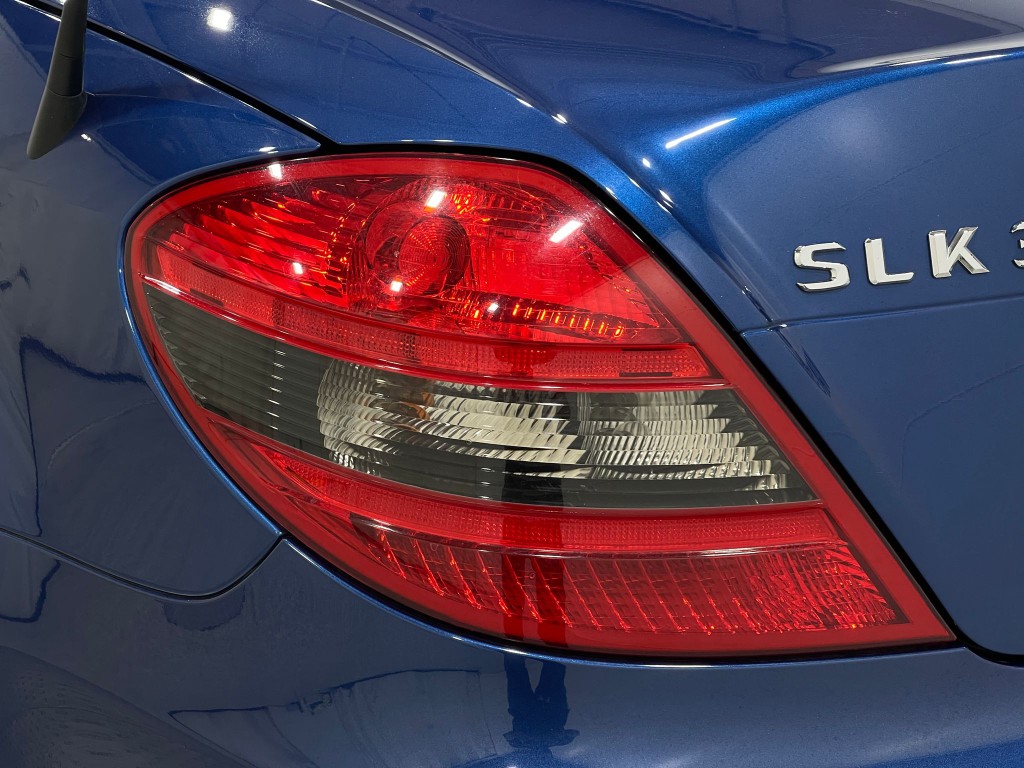 2009 Mercedes-Benz SLK-Class Image 29